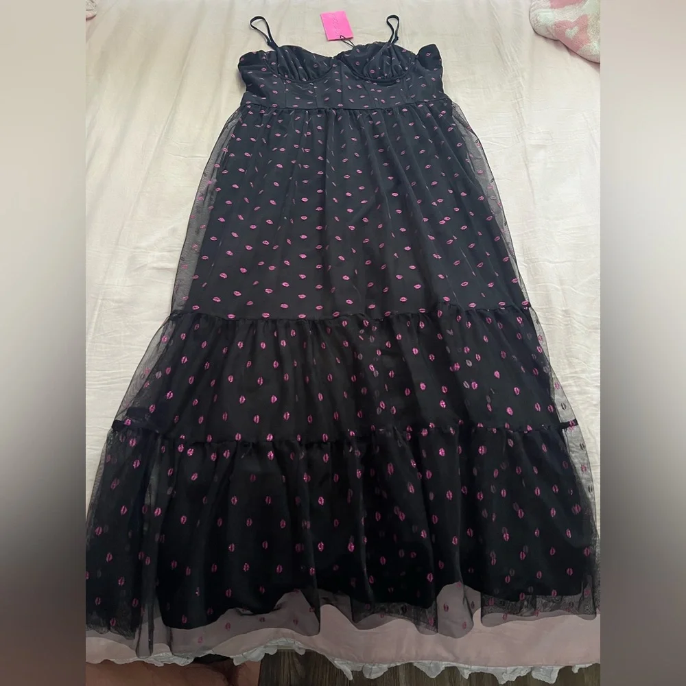 Betsey Johnson Black and Pink Lipstick Kisses Dress - Picture 4 of 5